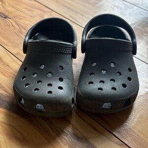 CROCS Kids Green Classic Clog with Heel Strap